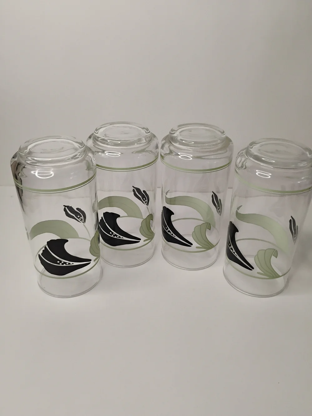 Set of 4 Floral Pattern Tall Drinking Glasses in Light Green and Black